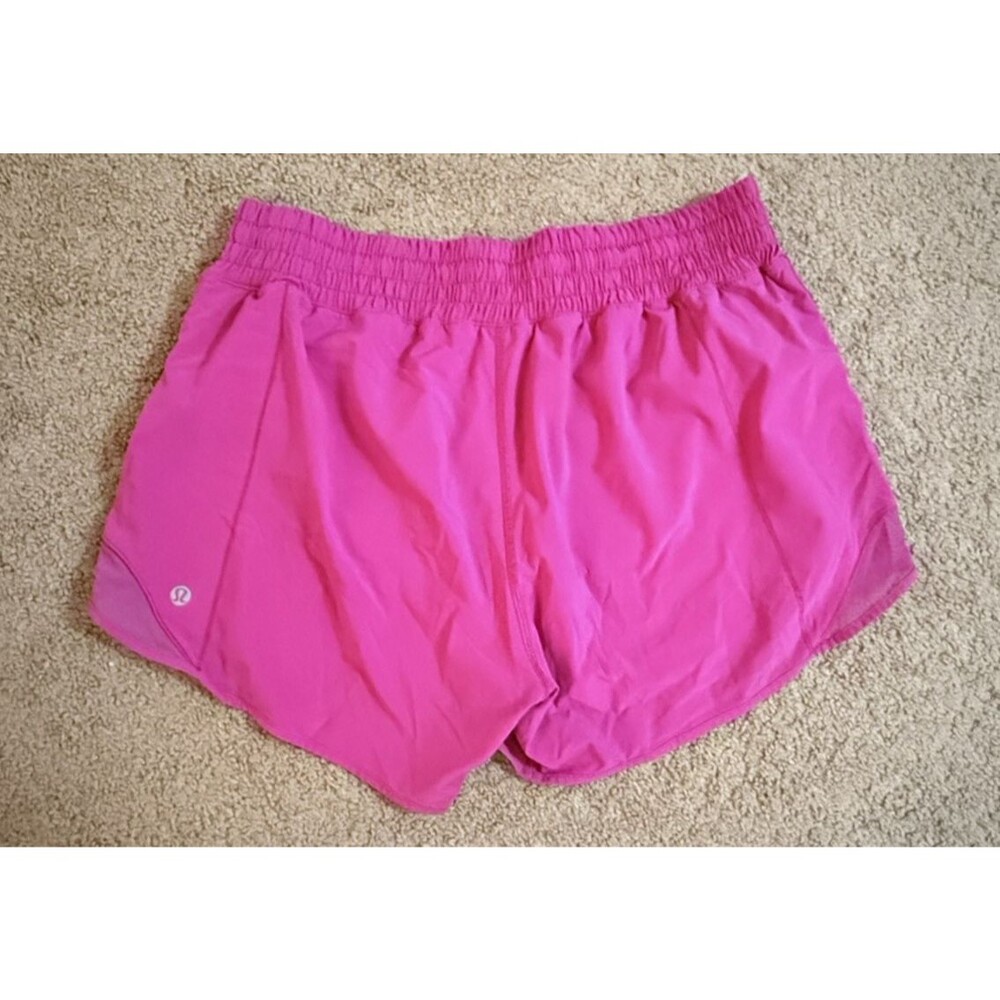 Lululemon Hotty Hot High-Rise Short 4" in Sonic Pink - Size 8 - Picture 2 of 3
